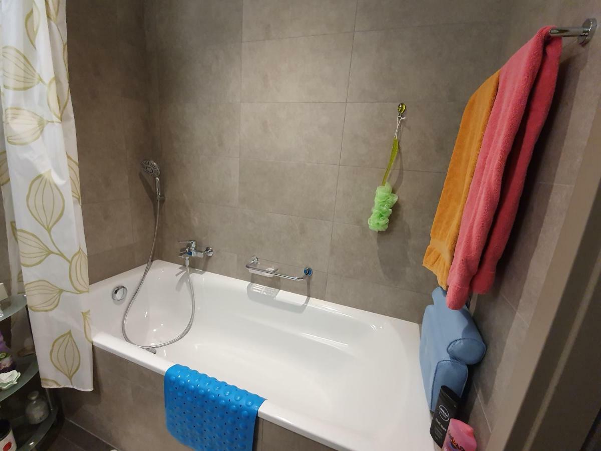 Chambre Aux Bord De L'Areuse Екстериор снимка